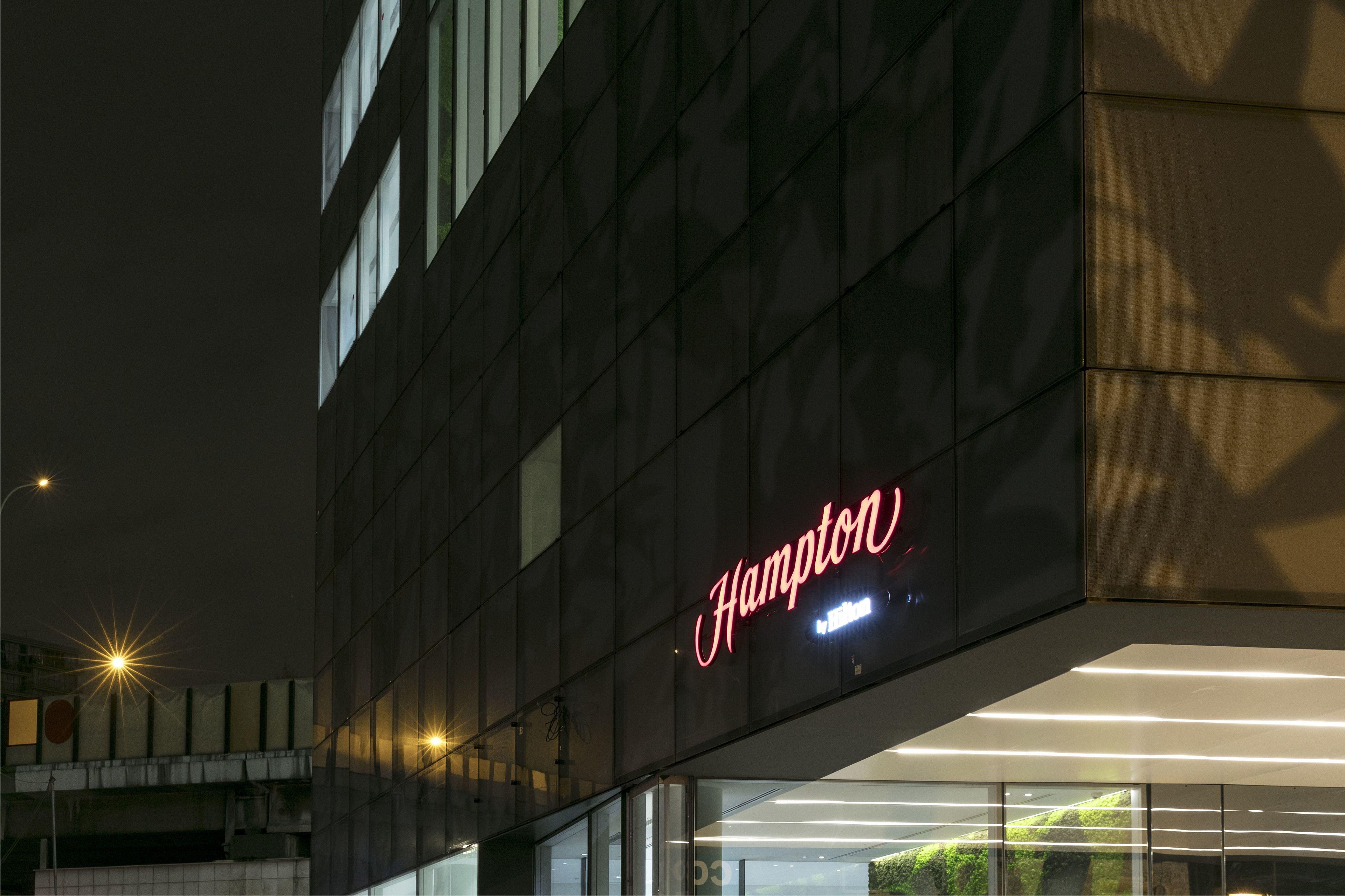 Hampton By Hilton Paris Clichy Hotel Luaran gambar